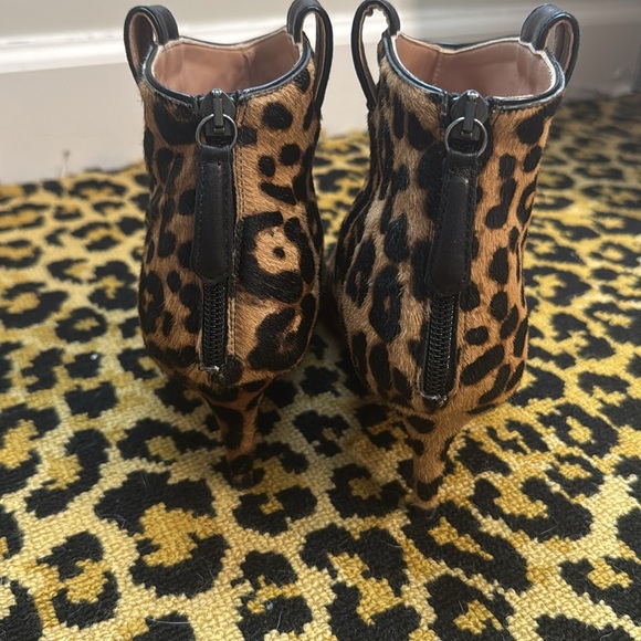Veronica Beard Loretta Leopard Print Calf Hair Heeled Western Ankle Boots Sz 8 - Picture 14 of 14